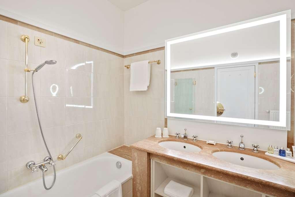 Radisson Blu Hotel Altstadt, ザルツブルク 部屋 写真